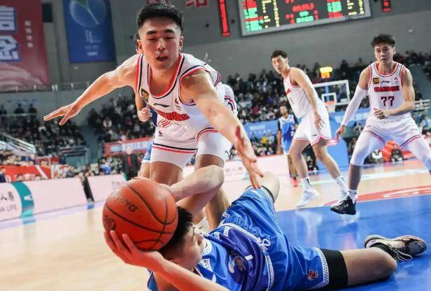 关于阿尔艾因核心球员体能恢复，备战鹿岛鹿角的信息