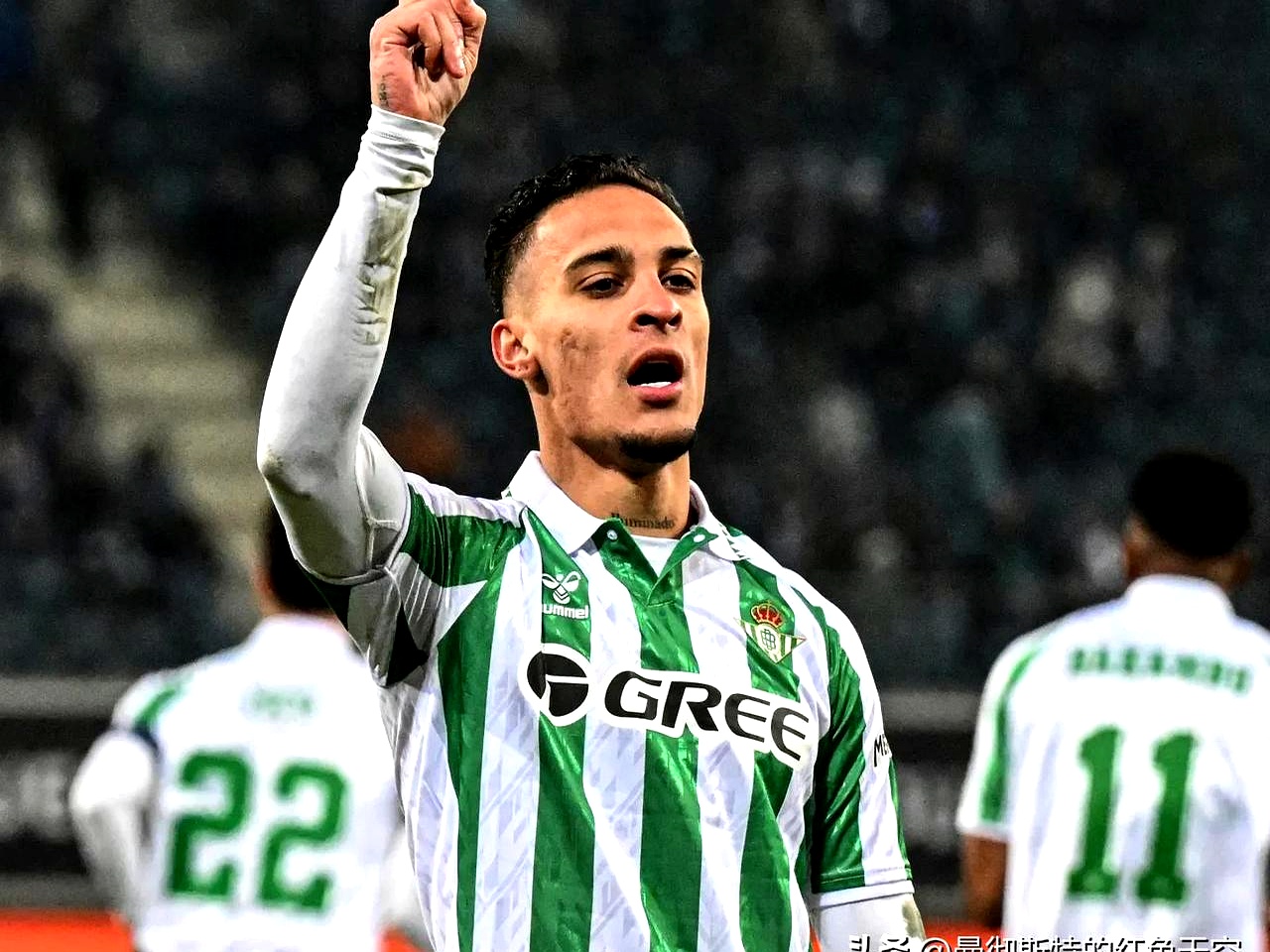 包含曼联全力冲击冠军，关键球员备战状态受关注的词条