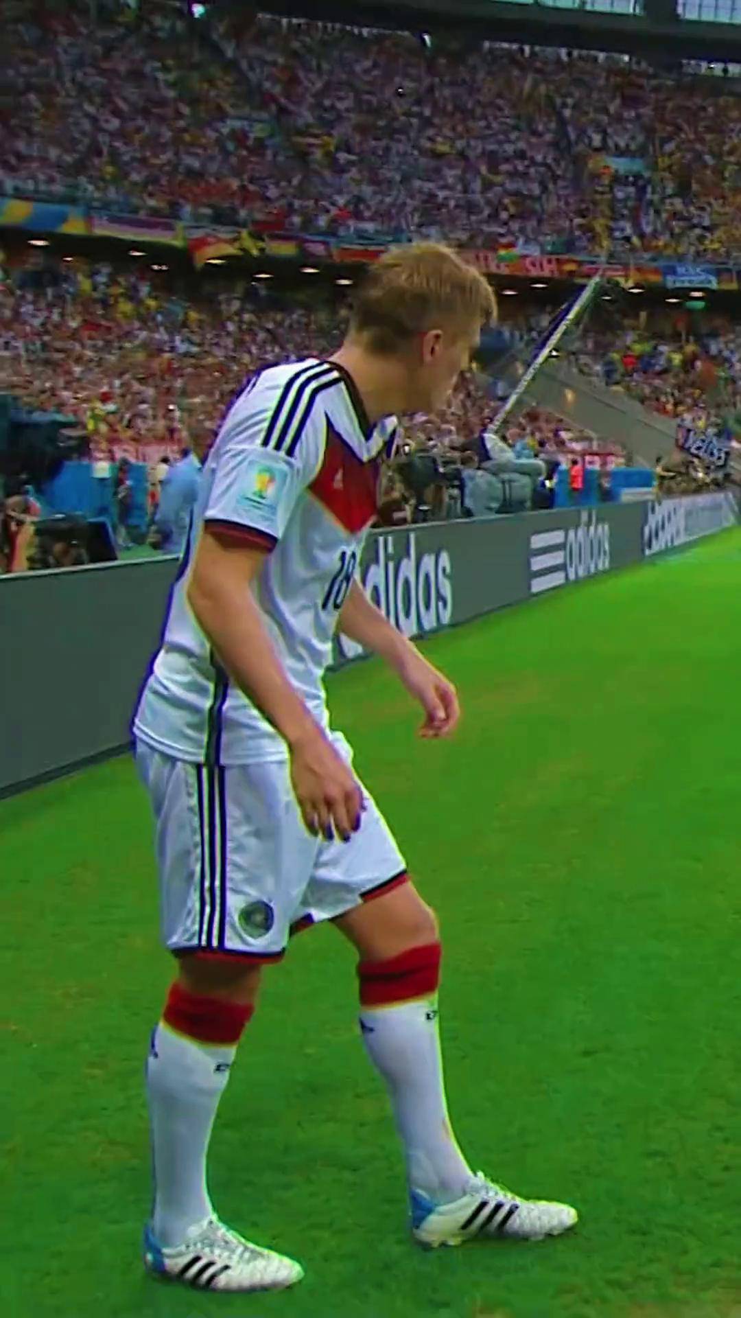 世界杯足球赛事前所未有的激情表现 世界杯足球赛事前所未有的激情表现