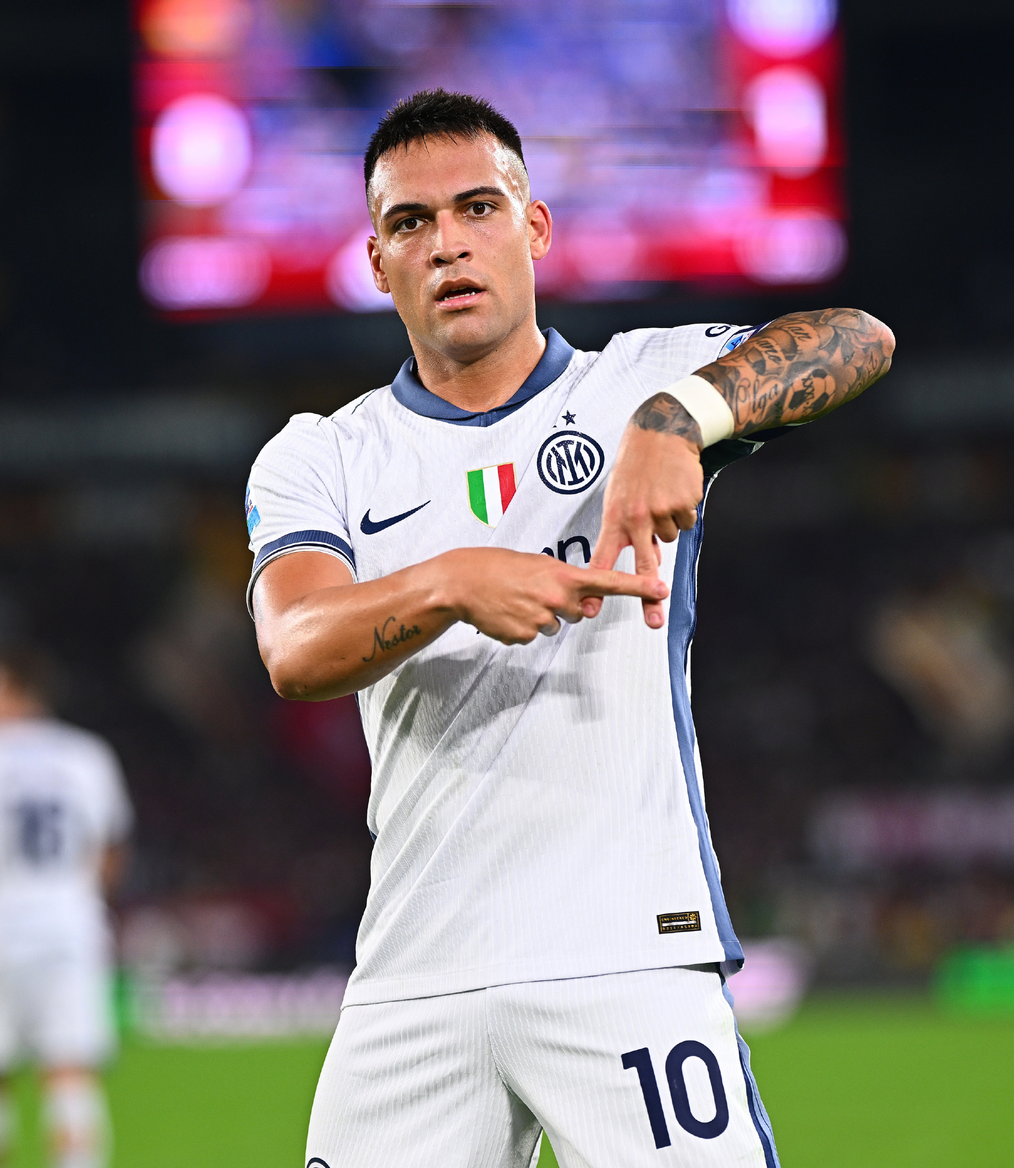 卡利亚里客场不敌对手，保级大厦岌岌可危