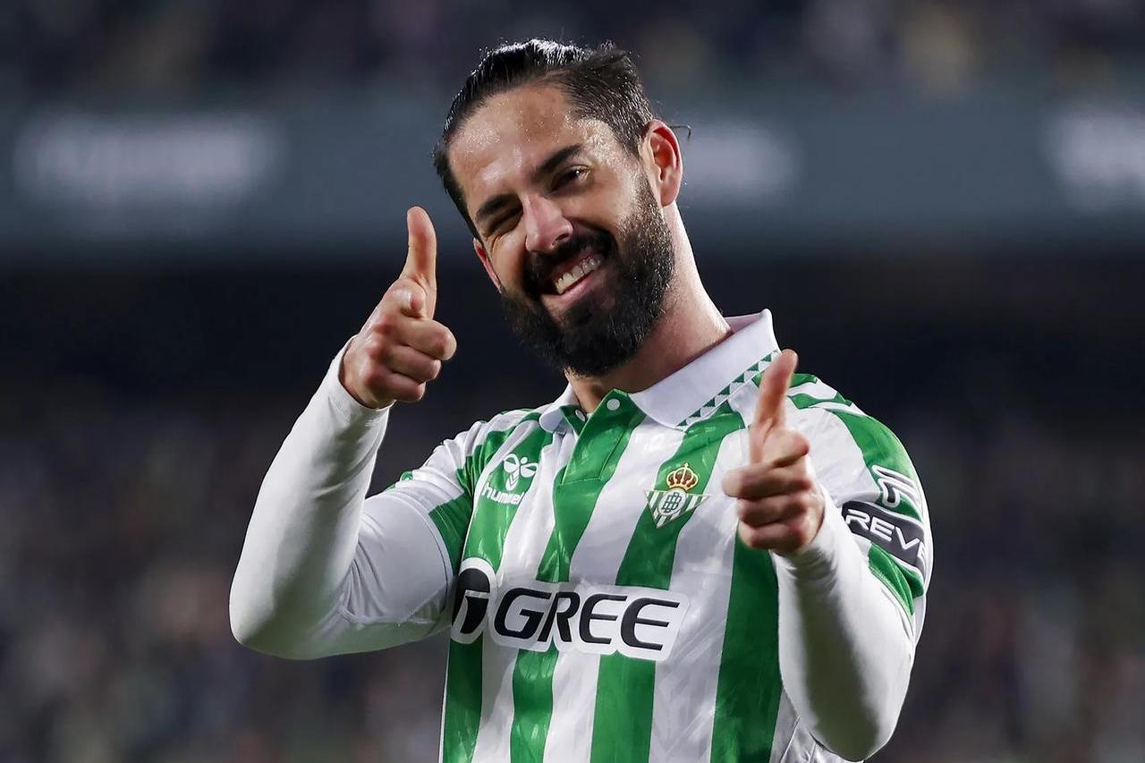 包含皇家贝蒂斯挑战重围，全力以赴追赶的词条