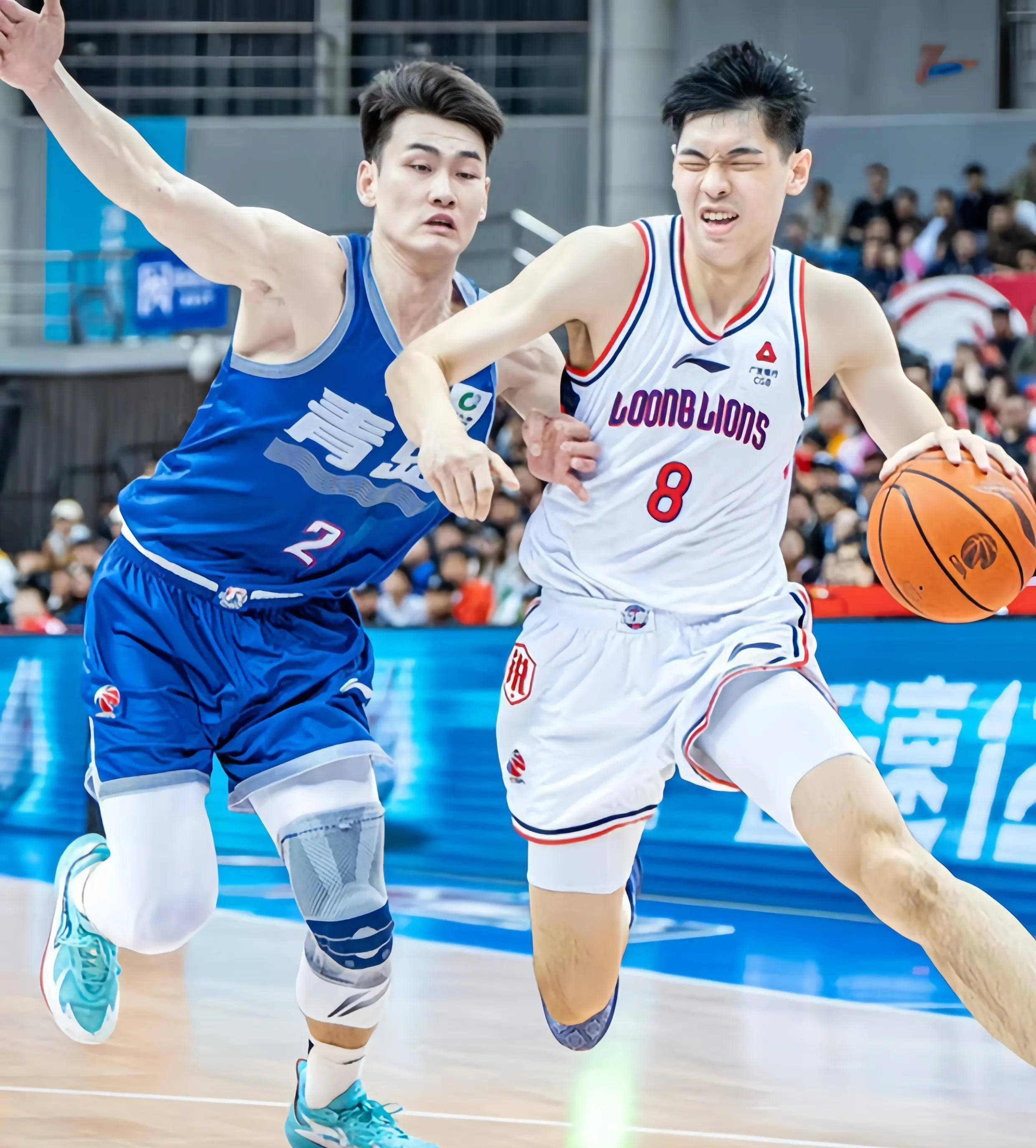 关于CBA官方公布上半程最佳阵容，太阳锋线球员当选MVP的信息