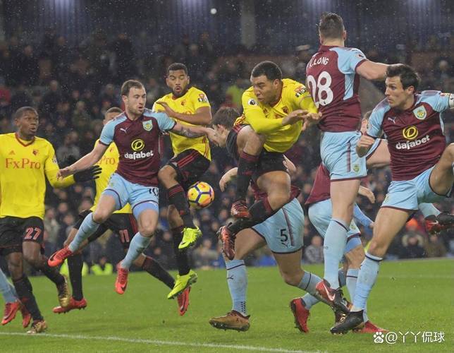 包含沃特福德客场惊险逆转诺维奇，继续擦亮的词条