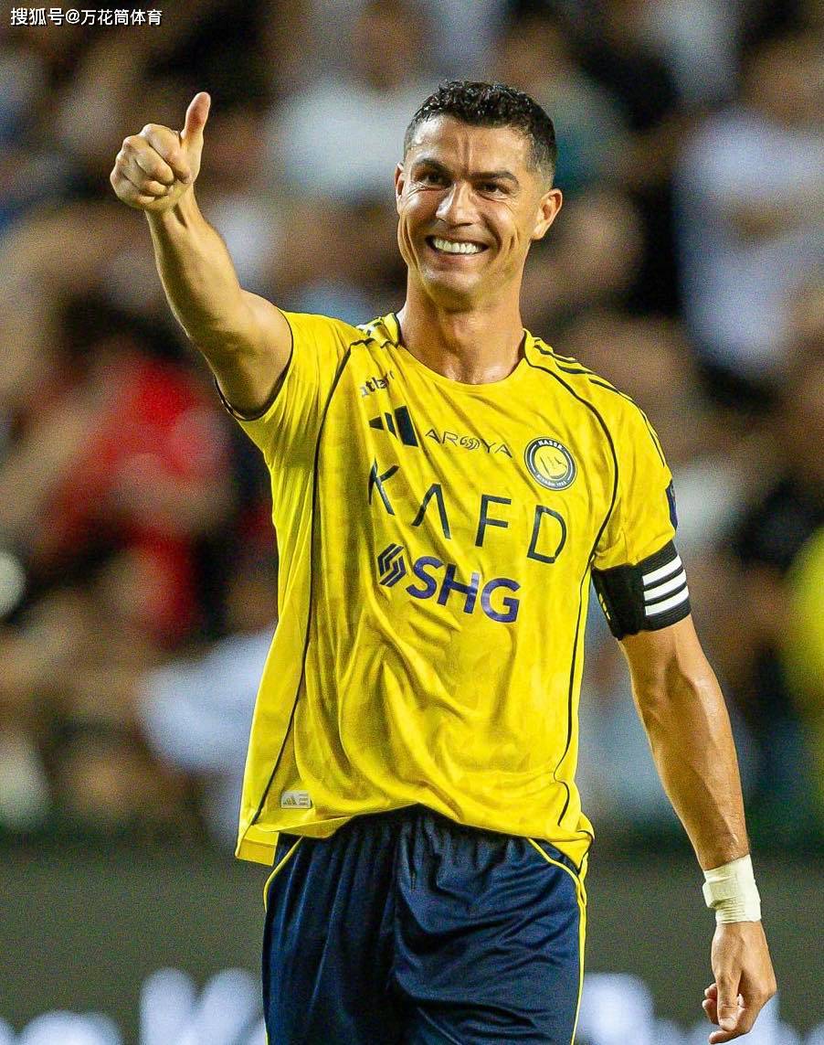 足球传奇鬼才发威,梅开二度锁定胜利 足球传奇鬼才发威,梅开二度锁定胜利