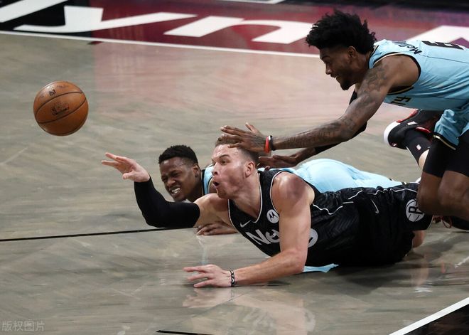 包含爵士客场大胜黄蜂,全队火力全开狂掀进攻狂潮的词条 包含爵士客场大胜黄蜂,全队火力全开狂掀进攻狂潮的词条