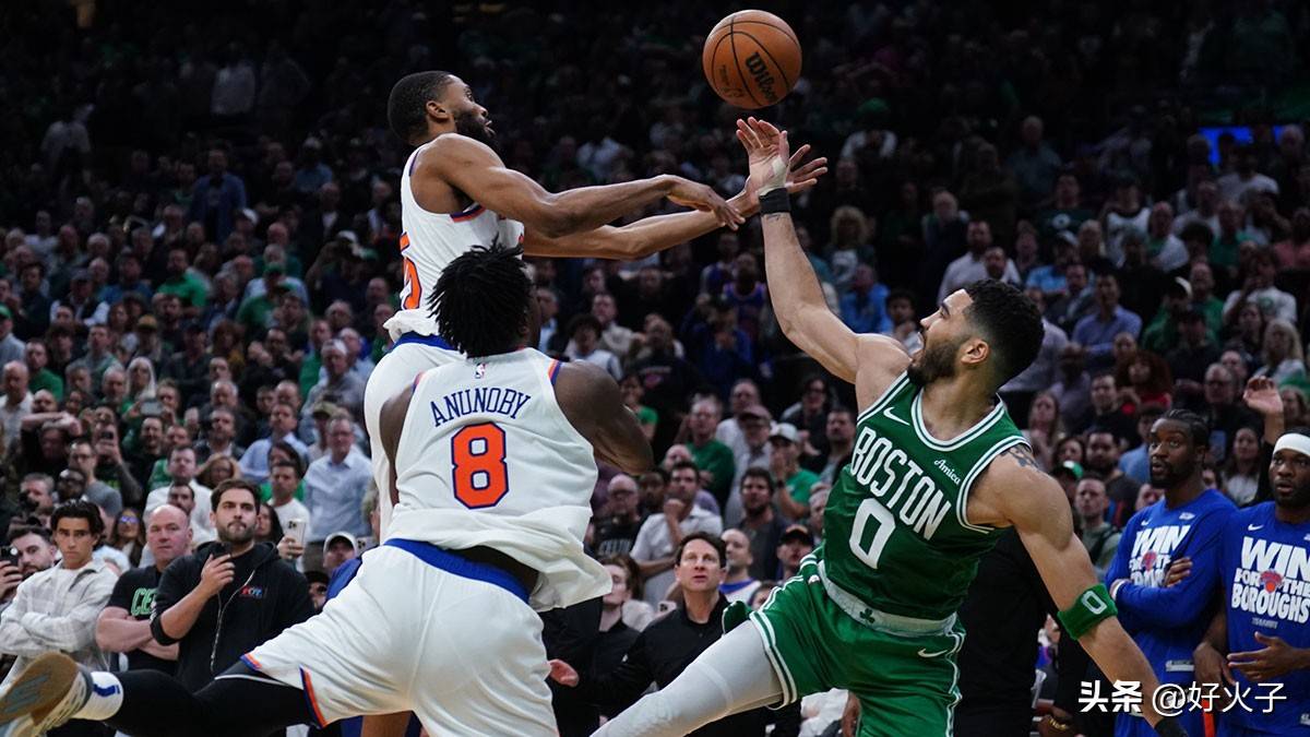 凯尔特人战胜尼克斯，沃克独得35分