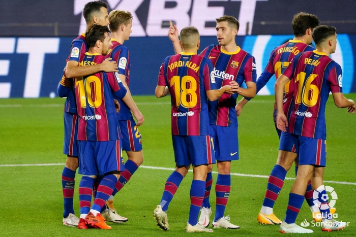 巴伦西亚客场失利，积分榜位置下滑的简单介绍